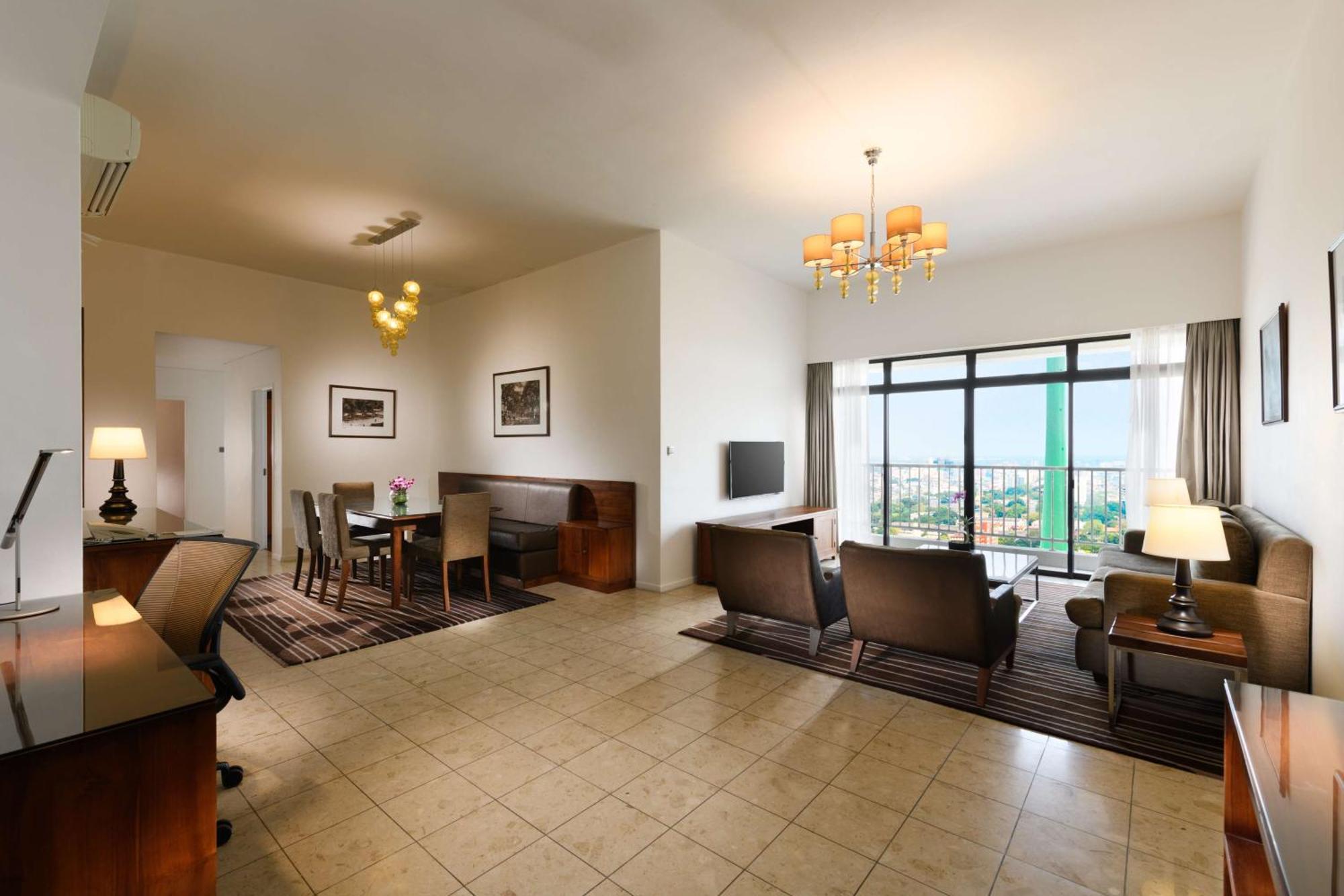 Hilton Colombo Residence Bagian luar foto
